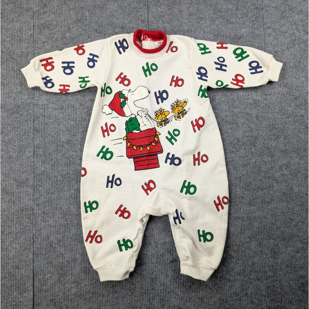 Vintage Snoopy One Piece Baby 12 Months Holiday Jumpsuit Novelty Nostalgia 70s